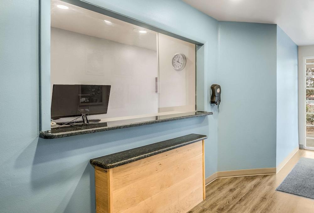 Extended Stay America Select Suites - Tallahassee - Northwest Екстер'єр фото